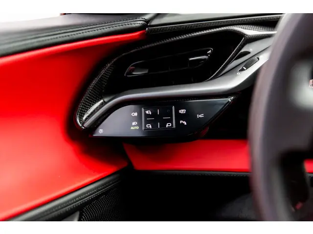 Ferrari SF90 Stradale