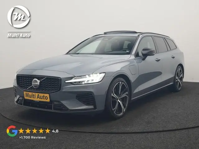 Volvo V60 T6 AWD Plus Dark Long Range PHEV 350pk Dealer O.H | SOH 93,9% | Trekhaak Af Fabriek | Pano...