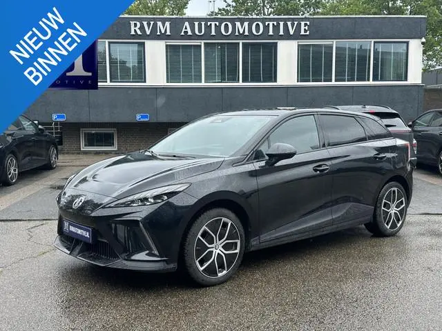 MG MG 4 electric Luxery SOH 95%|360 CAMERA| 7 JAAR MG GARANTIE T/M 05-2031| ELEK. STOEL| DODE HOEK S...