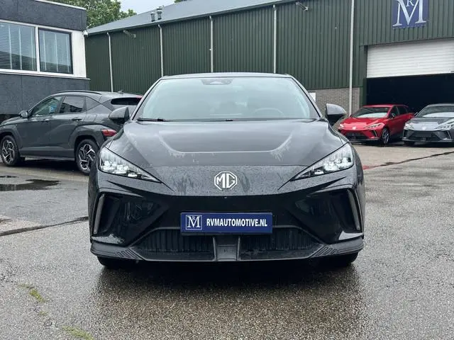 MG MG 4 electric Luxery SOH 95%|360 CAMERA| 7 JAAR MG GARANTIE T/M 05-2031| ELEK. STOEL| DODE HOEK S...