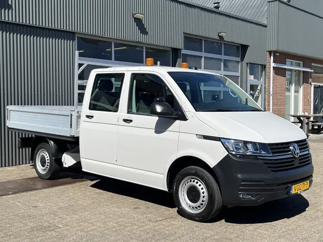Volkswagen Transporter 2.0 TDI L2H1 DC Open laadbak Pick-up met Airco Cruise controle Trekhaak 2200k...
