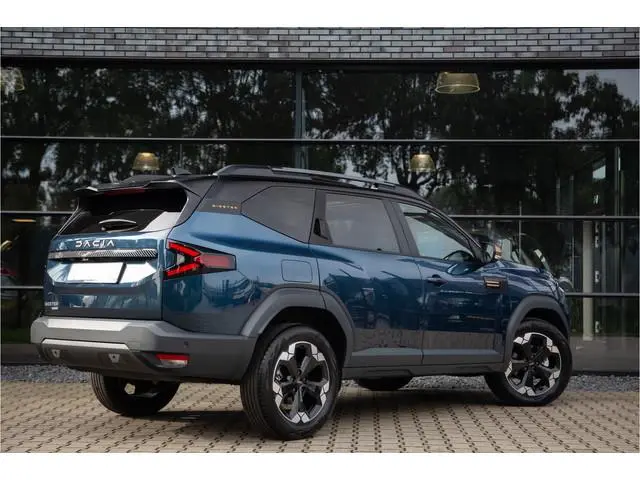 Dacia Bigster 1.8 Hybrid 155 Extreme , Pack Winter, Pano, Adap. Cruise, SOH 98,2%