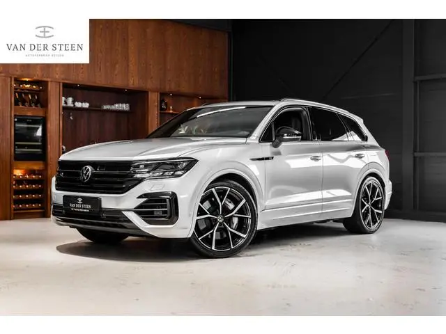 Volkswagen Touareg 3.0 TSi 4MOTION R Line Pano | Trekhaak