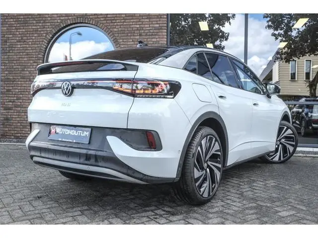 Volkswagen ID.5 Pro 210 kW | Achteruitrijcamera