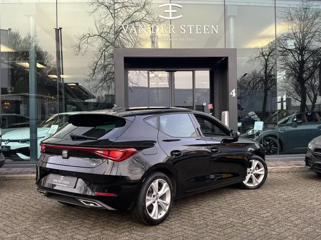 SEAT Leon 1.5 eTSI FR Business Intense Stoel-Stuurverwarming | Adapt. Cruise | Dealer Onderhouden