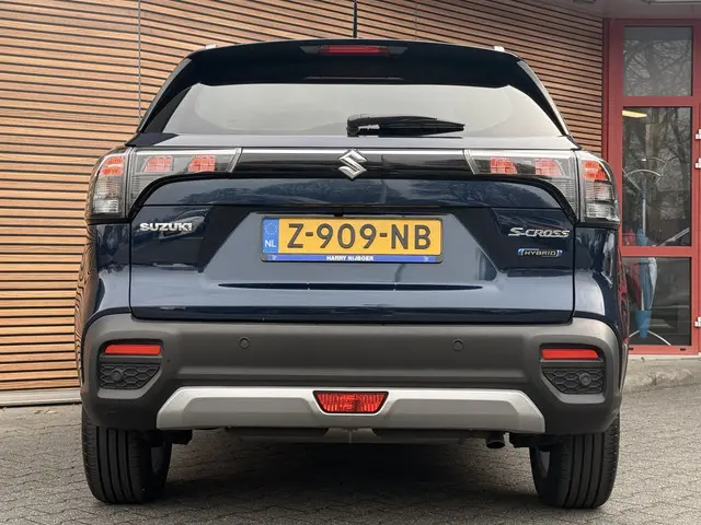 Suzuki S-Cross