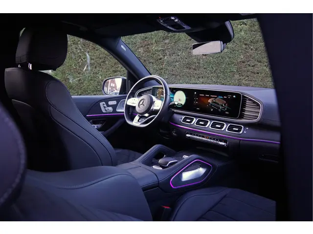 Mercedes-Benz GLE-klasse 350 e 4MATIC AMG line | Dealer onderhouden Luchtvering Trekhaak Burmester M...