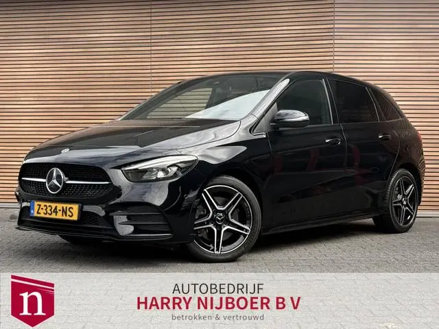 Mercedes-Benz B-klasse 250 e Business Solution AMG Limited Carplay / PDC / Half Leer / Cruise / LED