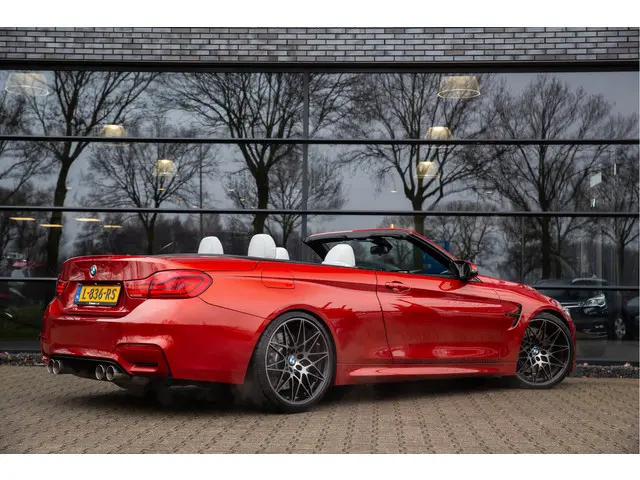 BMW 4-serie Cabrio M4 Competition 451PK , Carbon, Harman/Kardon, Head-up display, Stuur/stoel/nek ve...