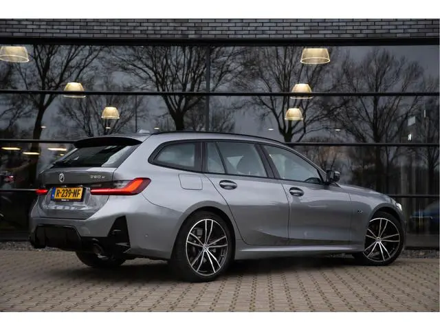 BMW 3-serie Touring 320e M-Sport , Nieuwe model! Cruise control, Sfeerverlichting, Achteruitrijcamer...