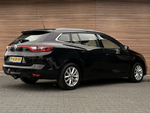 Renault Mégane Estate 1.3 TCe Limited Navi / Trekhaak / Clima / PDC