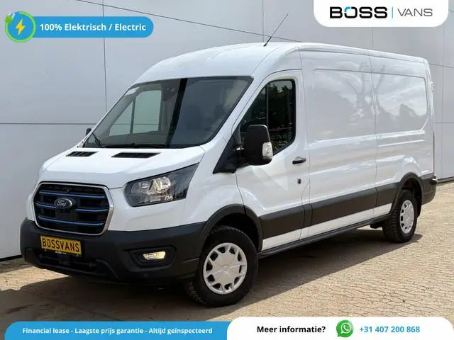 Ford e-Transit 68kWh 184PK L3H2 317km WLTP 96,2% (SOH) BEV Snelladen Navigatie Cruise control Climat...