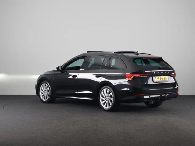 Skoda Octavia Combi 1.0 e-TSI Business Edition Plus 110pk DSG | Panoramadak | Trekhaak | Navigatie |...