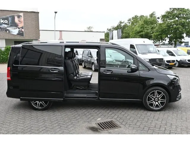 Mercedes-Benz V-klasse 300d 4-MATIC AMG DC Avantgarde Panorama dak, Distronic, 360 Camera, Standkach...