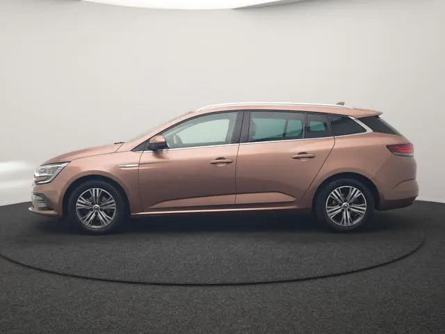 Renault Mégane Estate 1.3 TCe Intens 141pk | Trekhaak | Keyless Entry | Sfeerverlichting | LED Kopla...