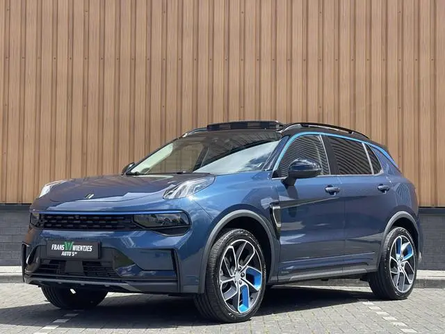 Lynk & Co 01