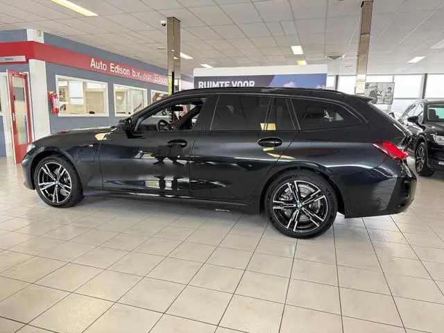 BMW 3-serie Touring 330e xDrive M Sport 292PK *HEADup*360CAM*ACC*