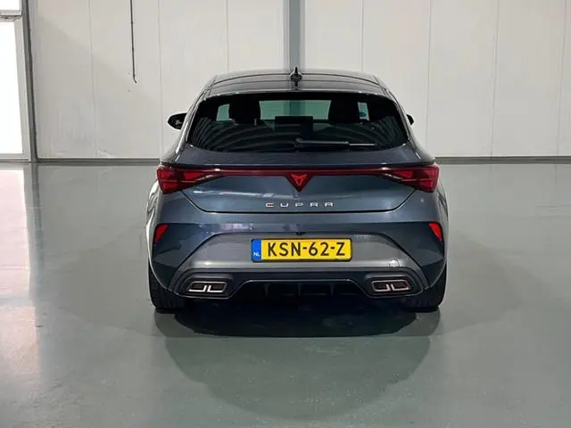 CUPRA Leon 1.5 TSI e-Hybrid Business Carplay Camera 204 PK