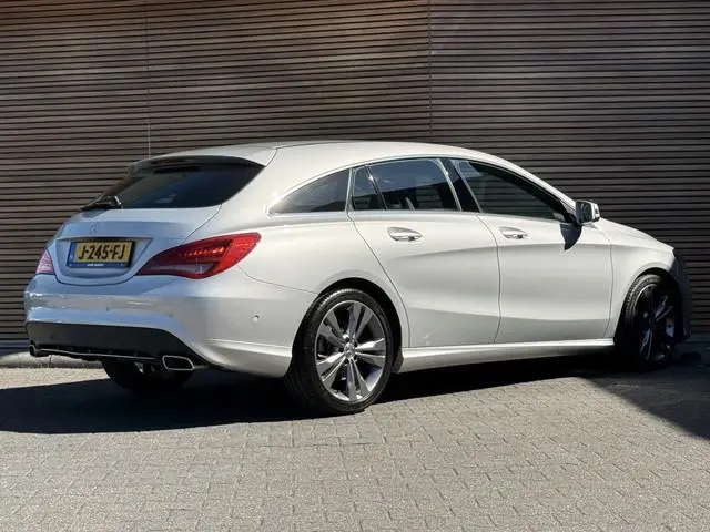 Mercedes-Benz CLA-klasse Shooting Brake 180 Lease Edition Navi / Clima / Lm Velgen / Half Leer / PDC