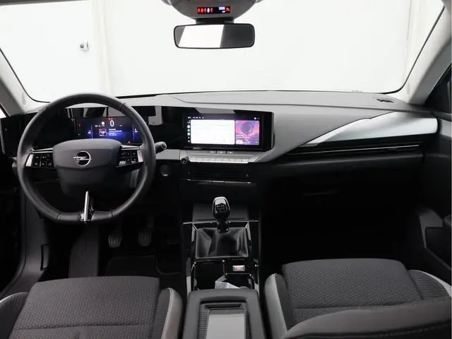 Opel Astra Sports Tourer 1.2 Turbo Edition/ afneembare trekhaak/ camera!