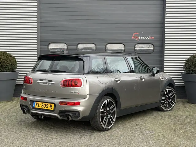 Mini Mini Clubman 2.0 Cooper S JCW | Navigatie | Harmon Kardon | Xenon | Climate Control |