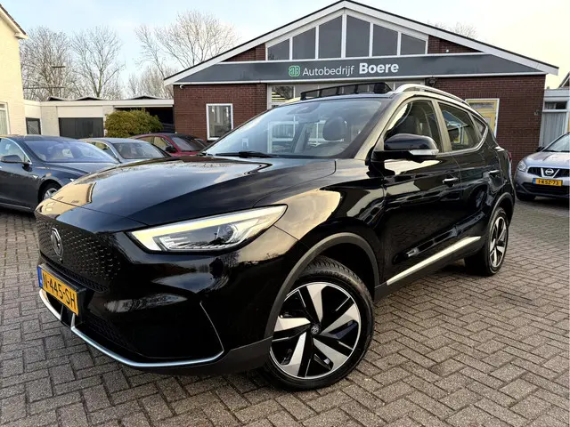 MG MG ZS EV EV Long Range Luxury 70 kWh SOH 92,4%, Panoramadak, Leer, 360 camera