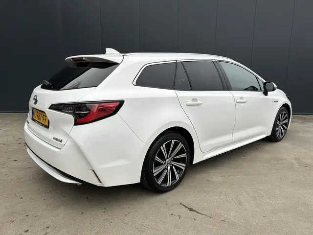 Toyota Corolla Touring Sports