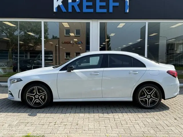 Mercedes-Benz A-klasse 250 e Business Solution AMG Limited Camera | Widescreen