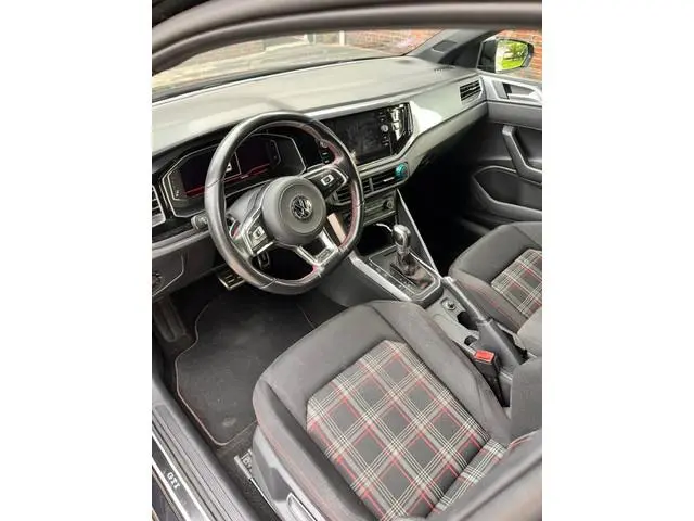 Volkswagen Polo 2.0 TSI GTI 147kw 200PK DSG Led, Virtual cockpit , Stoelverwarming , Navi , Carplay,...