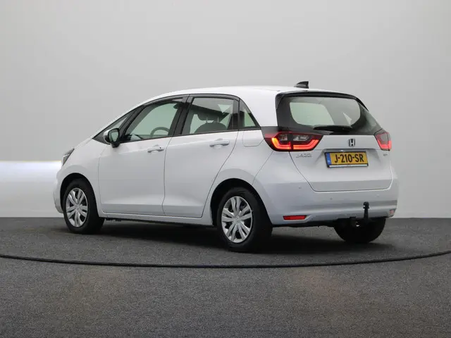 Honda Jazz 1.5 e:HEV Comfort | Stoelverwarming | Afneembare Trekhaak | Adaptieve Cruise Control |