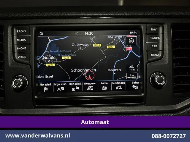 Volkswagen Crafter 2.0 TDI 141pk Automaat L3H3 L2H2 Euro6 Airco | Camera | Navigatie | 3000kg Trekha...