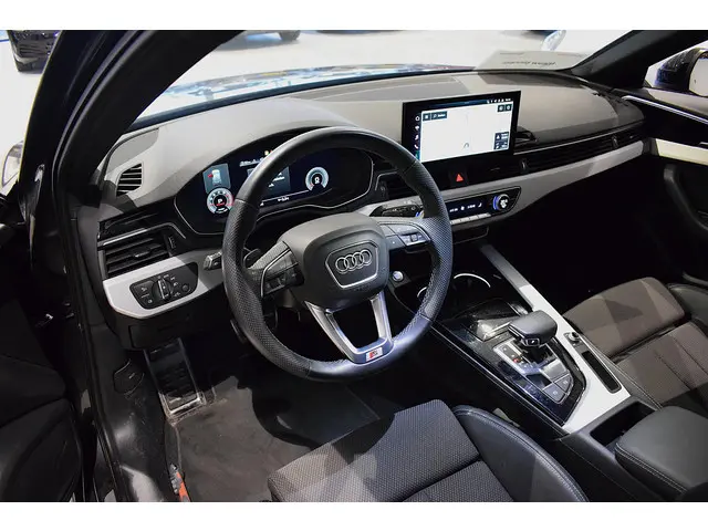 Audi A4 Avant 35 TFSI S edition Competition | 2x S-Line | Matrix | Apple CarPlay | Half Leer