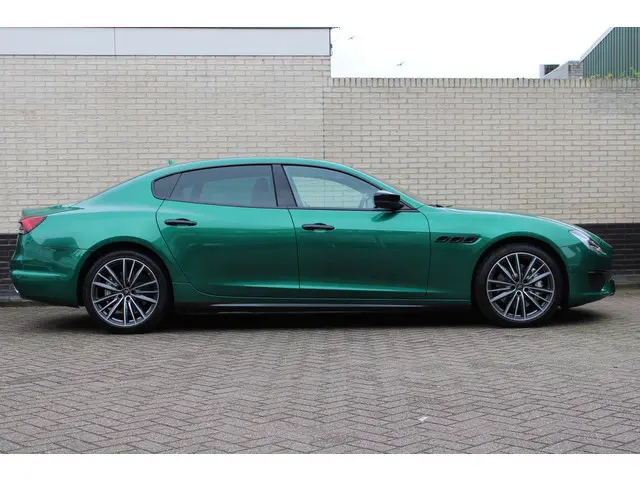 Maserati Quattroporte