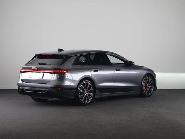 Audi S6 Avant e-tron