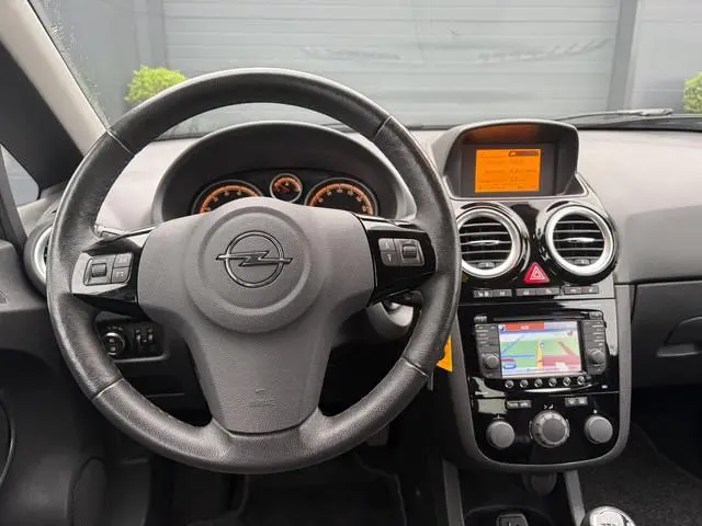 Opel Corsa 1.4-16V BlitZ ✓2e Eigenaar✓Dealer Onderhouden✓Navi✓Trekhaak✓Clima✓Cruise✓Pdc✓Halfleder✓Tr...