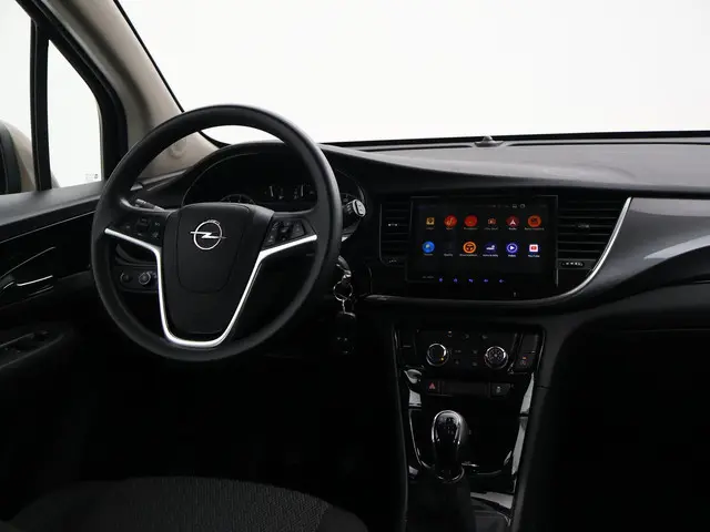 Opel Mokka X 1.6 SELECTION SILKY BEIGE + CRUISE CONTROL