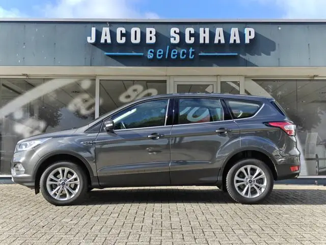 Ford Kuga 1.5 EcoBoost Titanium / Keyless / Trekhaak (2000kg) / Navi / Carplay