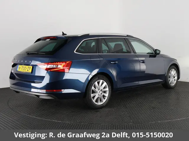 Skoda Superb Combi 1.5 TSI ACT Business Edition Automaat | Navigatie | Stoelverwarming | Camera |