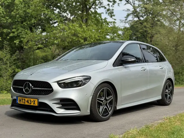 Mercedes-Benz B-klasse 220d AMG Burmester Pano 360