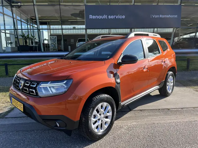 Dacia Duster 1.3 TCe 131PK Comfort / Dealer onderhouden / Trekhaak / Camera / Airco / Parkeersensore...