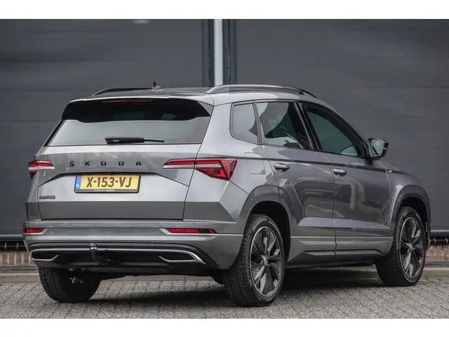 ŠKODA Karoq 1.5Tsi 150Pk DSG7 | Sportline | Virtual Cockpit | Achteruitrijcamera | Trekhaak | 18''