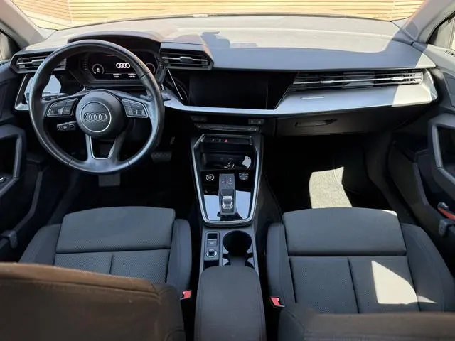 Audi A3 Limousine 30 TFSI Advanced edition