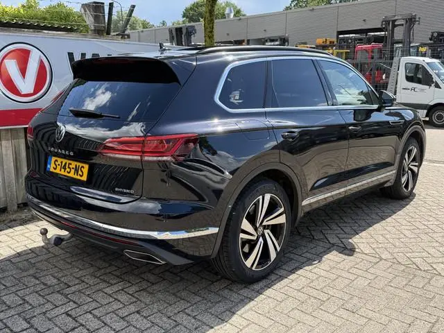 Volkswagen Touareg 3.0 TSi eHybrid 4MOTION 20"/Panoramadak/Trekhaak/Luchtvering/Leder/Stuur + voorru...