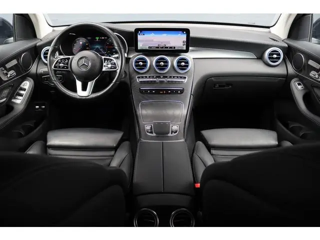 Mercedes-Benz GLC-klasse 300e 4MATIC AMG Line | Distronic+ | Memory | Trekhaak | HUD | Verwarmd Stuu...