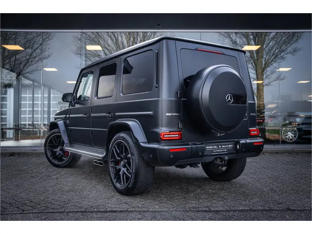 Mercedes-Benz G-klasse 63 AMG 585pk ** Manufaktur ** Burmester ** 22inch ** Designo Nachtzwart Magno ** PPF ** NL-auto! Certified Premium garantie tot 02-2027!
