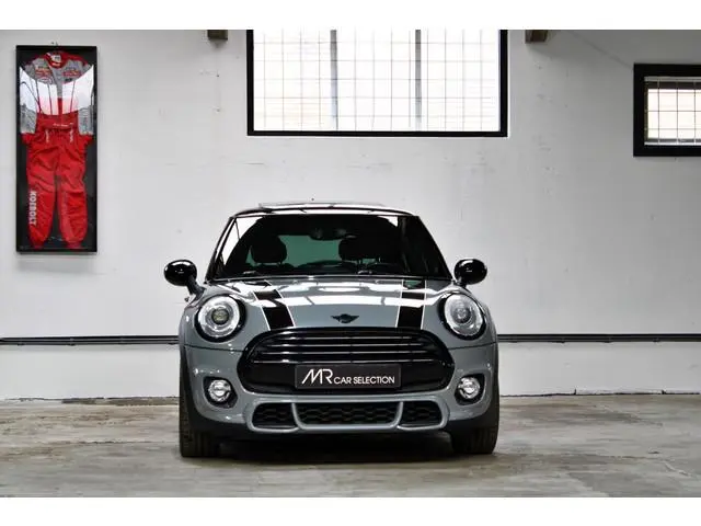 Mini Mini 1.5 Cooper Serious Business | Panoramadak | John Cooper Works | Parkeersensoren achter | 1...