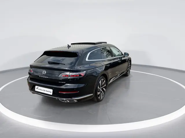 Volkswagen Arteon Shooting Brake 1.4TSIeHybrid 160kW/218PK R-Line DSG · Panoramadak · Leder/Alcantar...