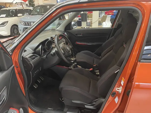 Suzuki Swift 1.4 Sport [ 10 JAAR GARANTIE | APPLE CARPLAY / ANDROID AUTO ]