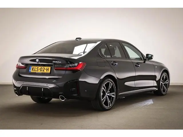 BMW 3-serie 330e M-Sport | COMFORT / INNOVATION- PACK | HEAD UP | 360 CAMERA