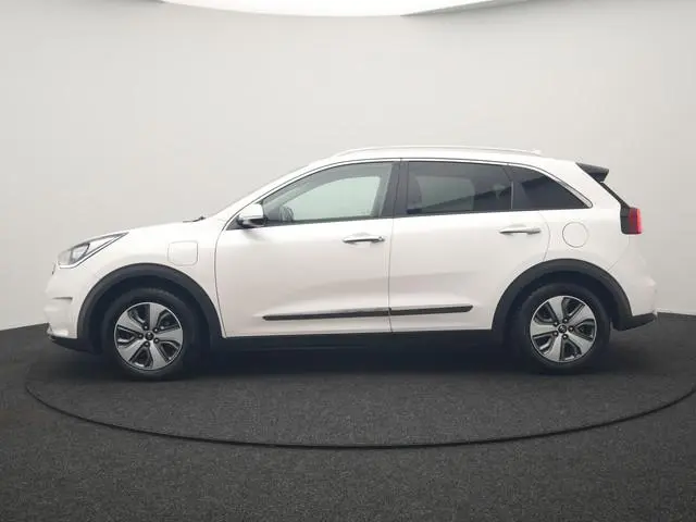 Kia Niro 1.6 GDi DynamicLine PHEV 141pk | Trekhaak | Adaptive Cruise | Achteruitrijcamera | Apple Ca...